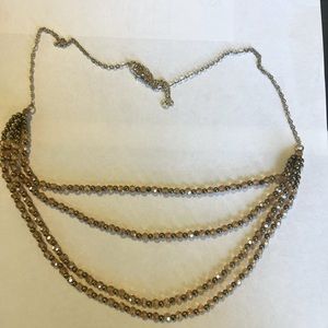 Beaded necklace - Gold colored